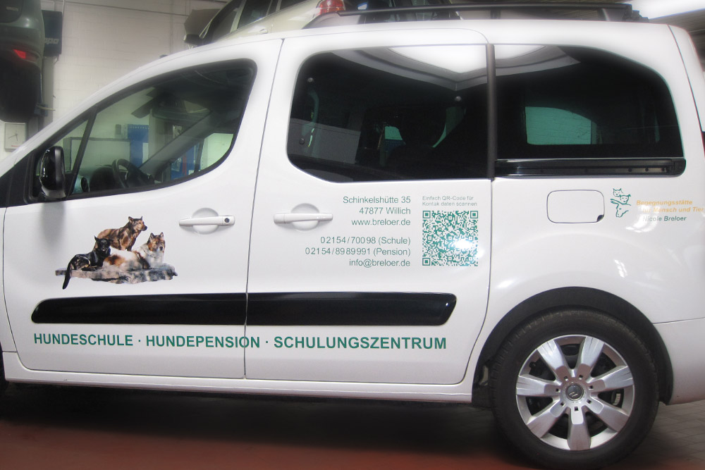 Auto- und Fahrzeugbeschriftung eines Citrön Berlingo in Willich.