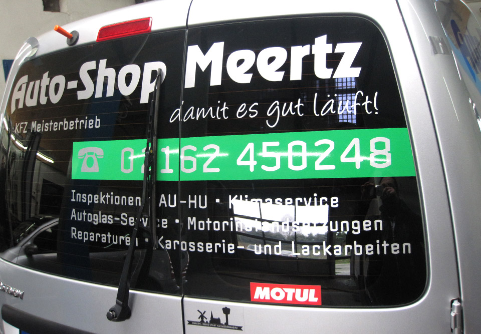 Auto- und Fahrzeugbeschriftung für Auto-Shop Meertz in Viersen.