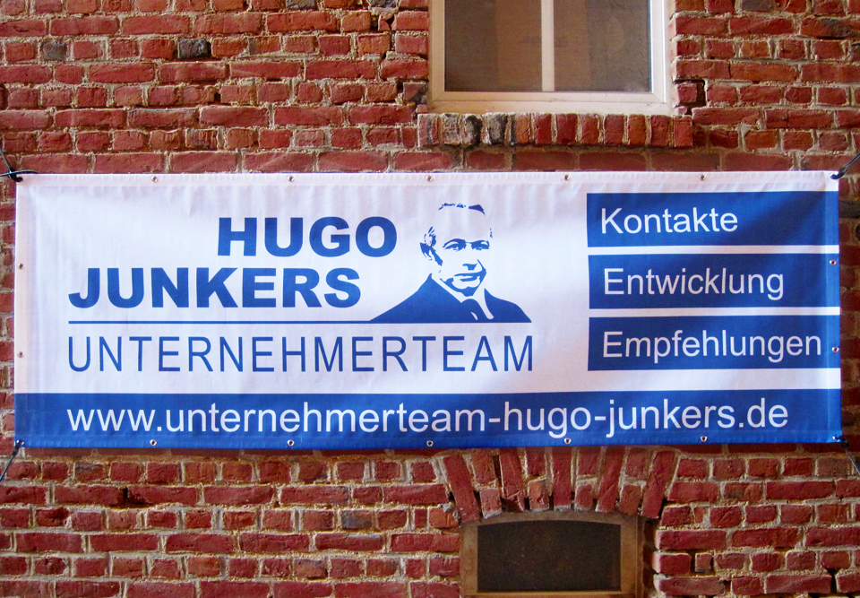 Produktion eines Meshbanner für das Unternehmerteam Hugo Junkers in Mönchengladbach.