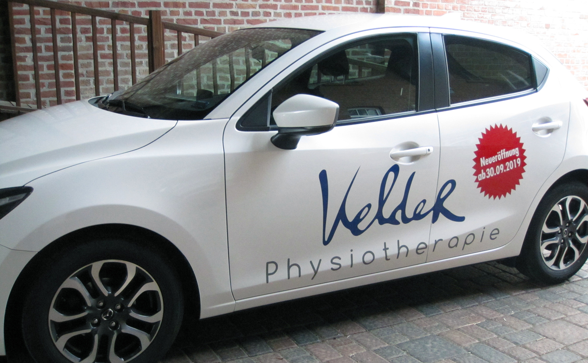 Autobeschriftung eines Madzda 2 für die Physiotherapie Kelder in Grevenbroich